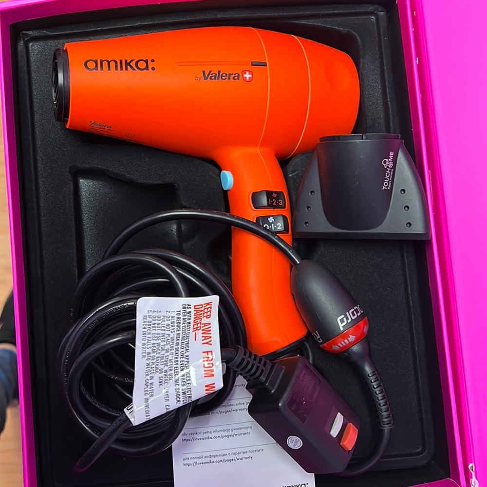 Amika Valera professional blow dryer like New